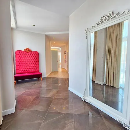 Holiday home Nemo President Penthouse Odesa *