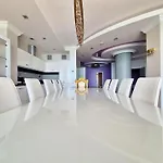 Nemo President Penthouse Odesa בית נופש *